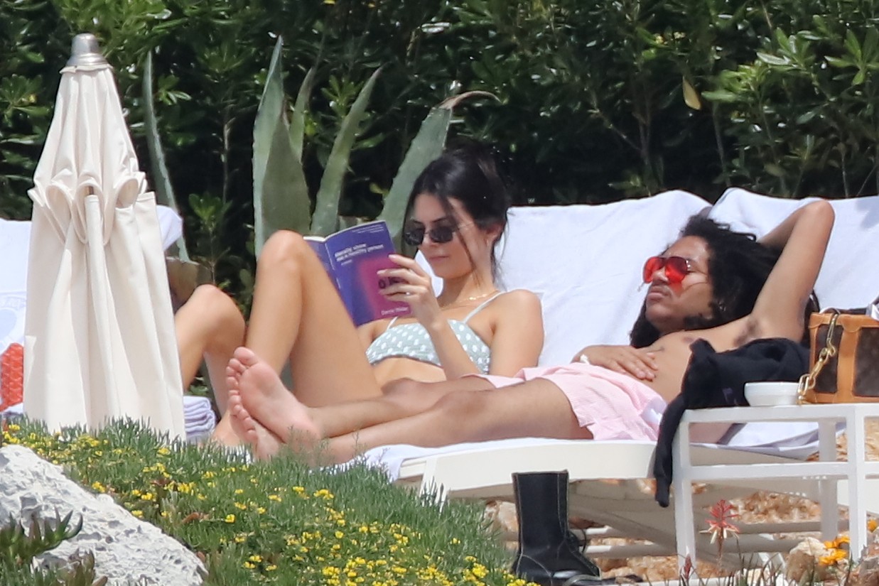 kendall-jenner-fappening-bikini-36 kendall jenner fappening bikini 36