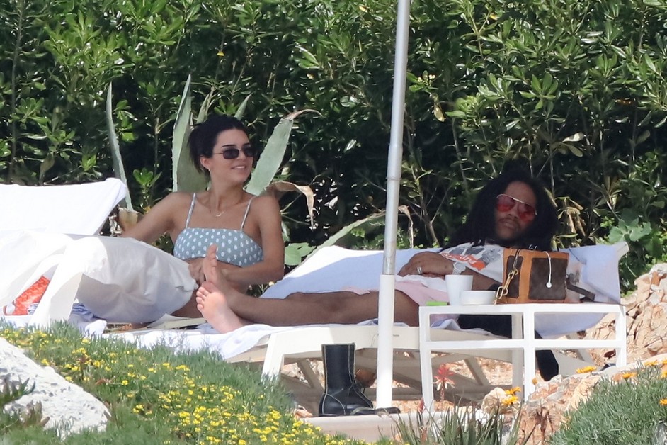 kendall-jenner-fappening-bikini-41 kendall jenner fappening bikini 41