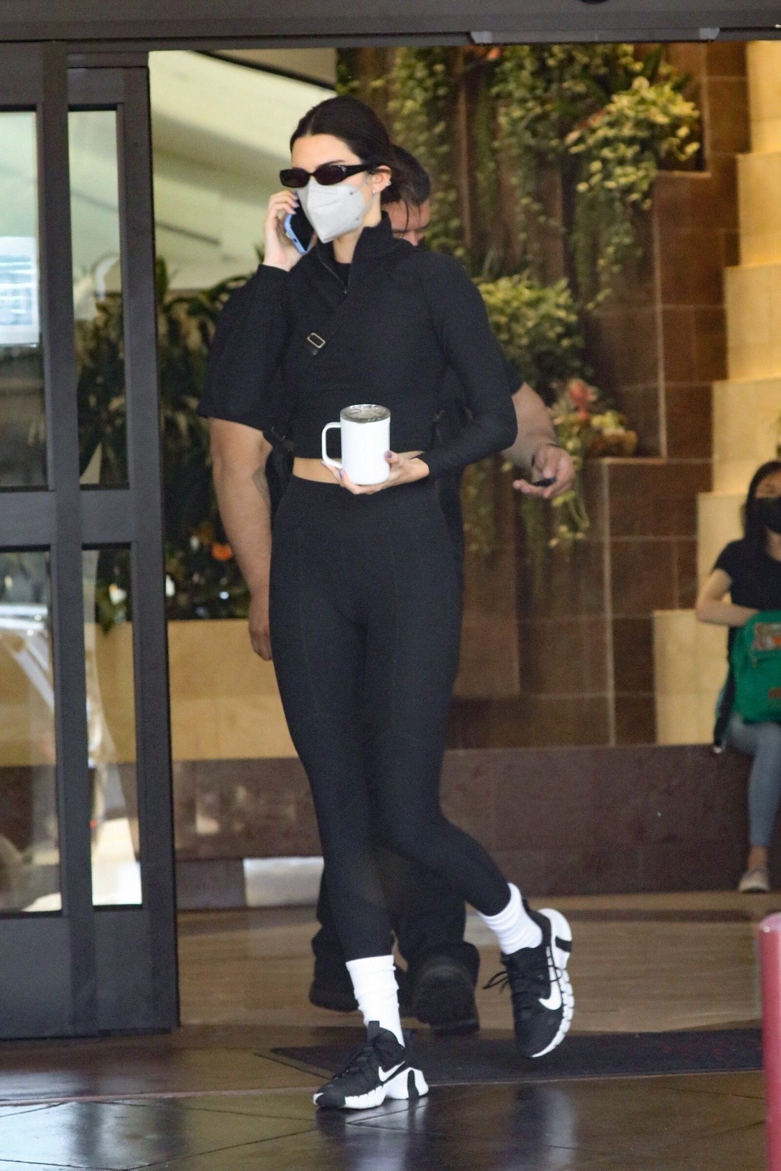 kendall-jenner-flaunts-her-tight-ass-and-cmeltoe-thefappening-cfd-2 Kendall Jenner Cameltoe