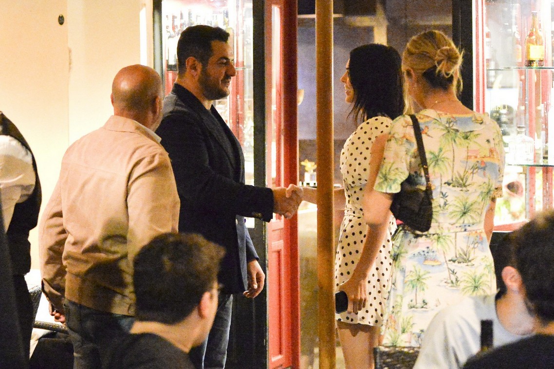 kendall-jenner-in-rome-with-mert-alas-and-marcus-piggott-1 kendall jenner in rome with mert alas and marcus piggott 1