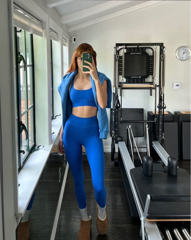 kendall-jenner-leggings-thefappening-pro_-1 Kendall Jenner Cameltoe In Leggings