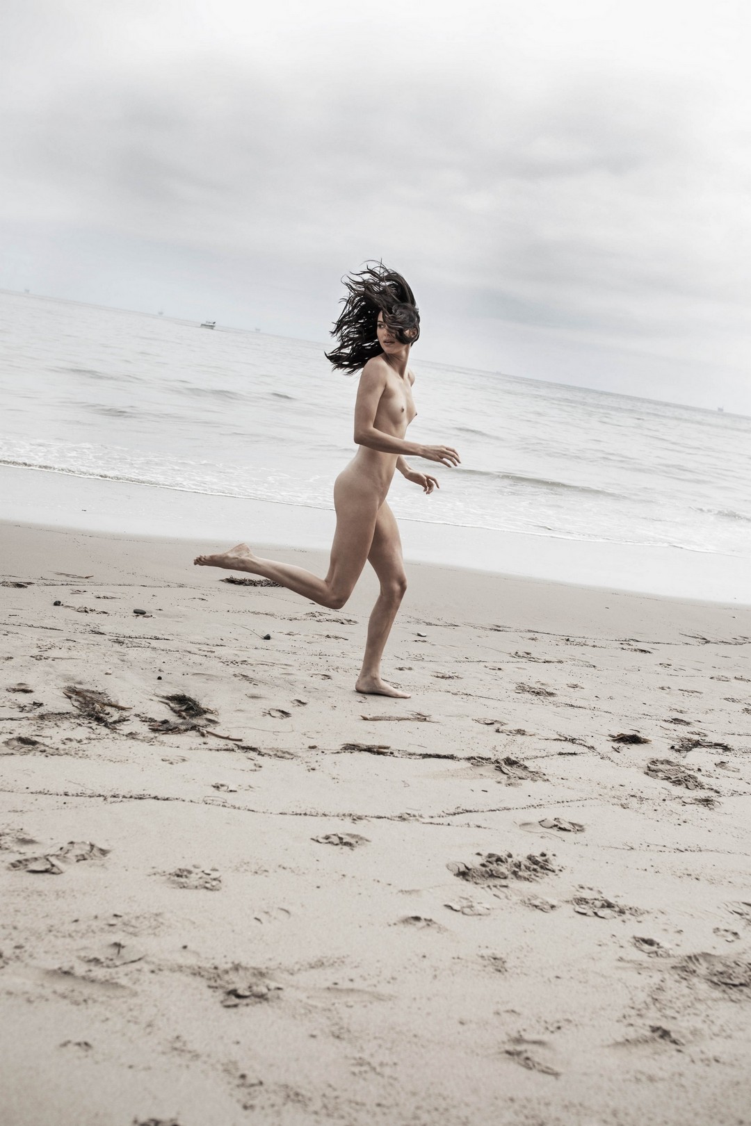 kendall-jenner-non-retouched-nude-by-russell-james-thefappeningpro-13-1 kendall jenner non retouched nude by russell james thefappeningpro 13 1