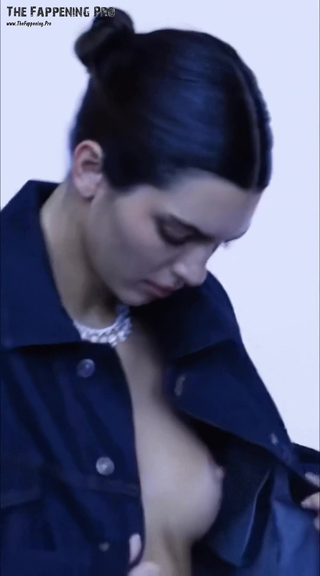 kendall-jenner-nude-thefappening-cfd-5-1 Kendall Jenner Topless