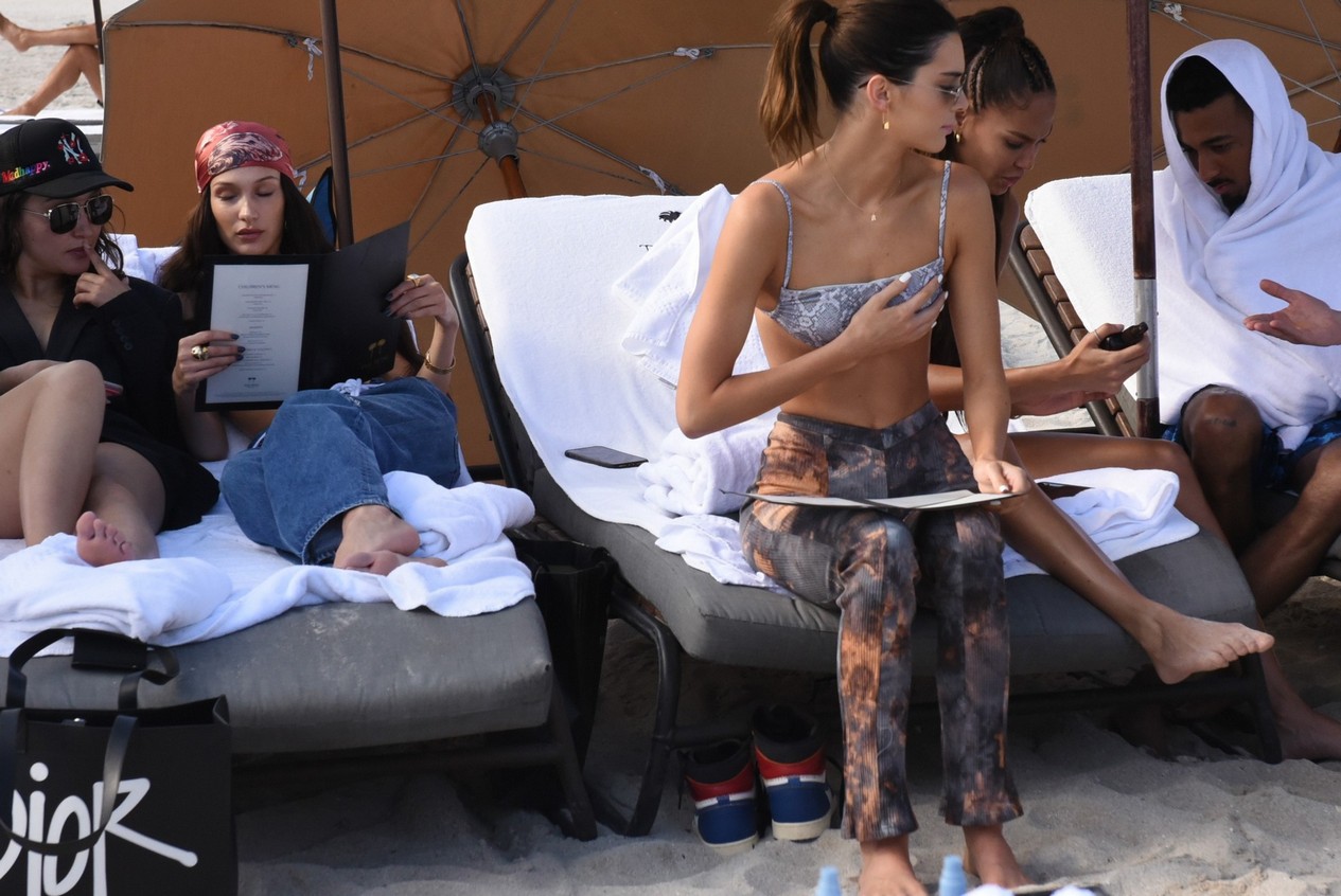 kendall-jenner-sexy-bella-hadid-thefappening-cfd-10 kendall jenner sexy bella hadid thefappening cfd 10