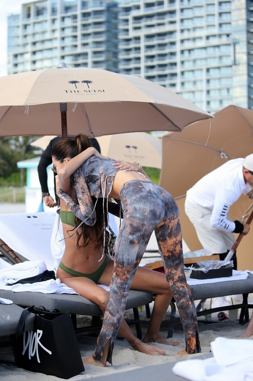 kendall-jenner-sexy-bella-hadid-thefappening-cfd-120 kendall jenner sexy bella hadid thefappening cfd 120