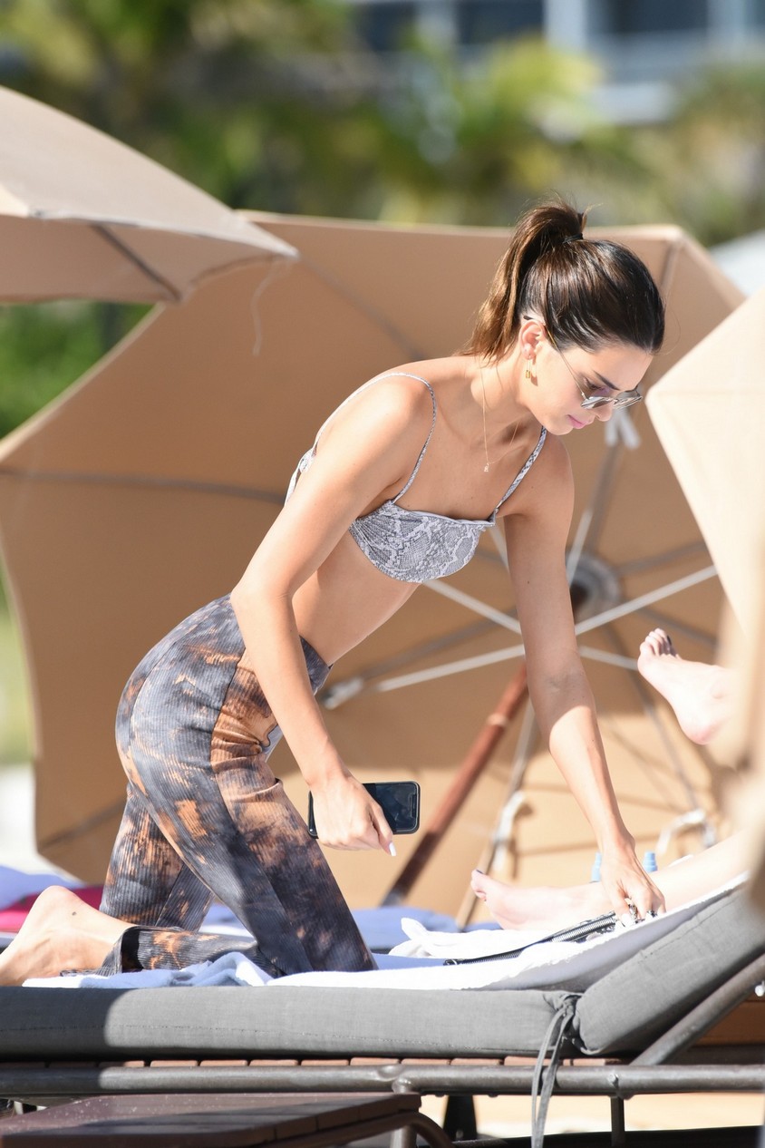 kendall-jenner-sexy-bella-hadid-thefappening-cfd-21 kendall jenner sexy bella hadid thefappening cfd 21