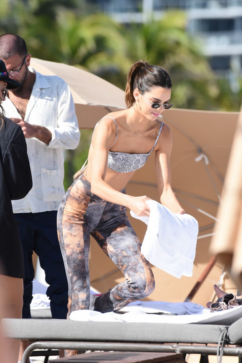 kendall-jenner-sexy-bella-hadid-thefappening-cfd-22 kendall jenner sexy bella hadid thefappening cfd 22