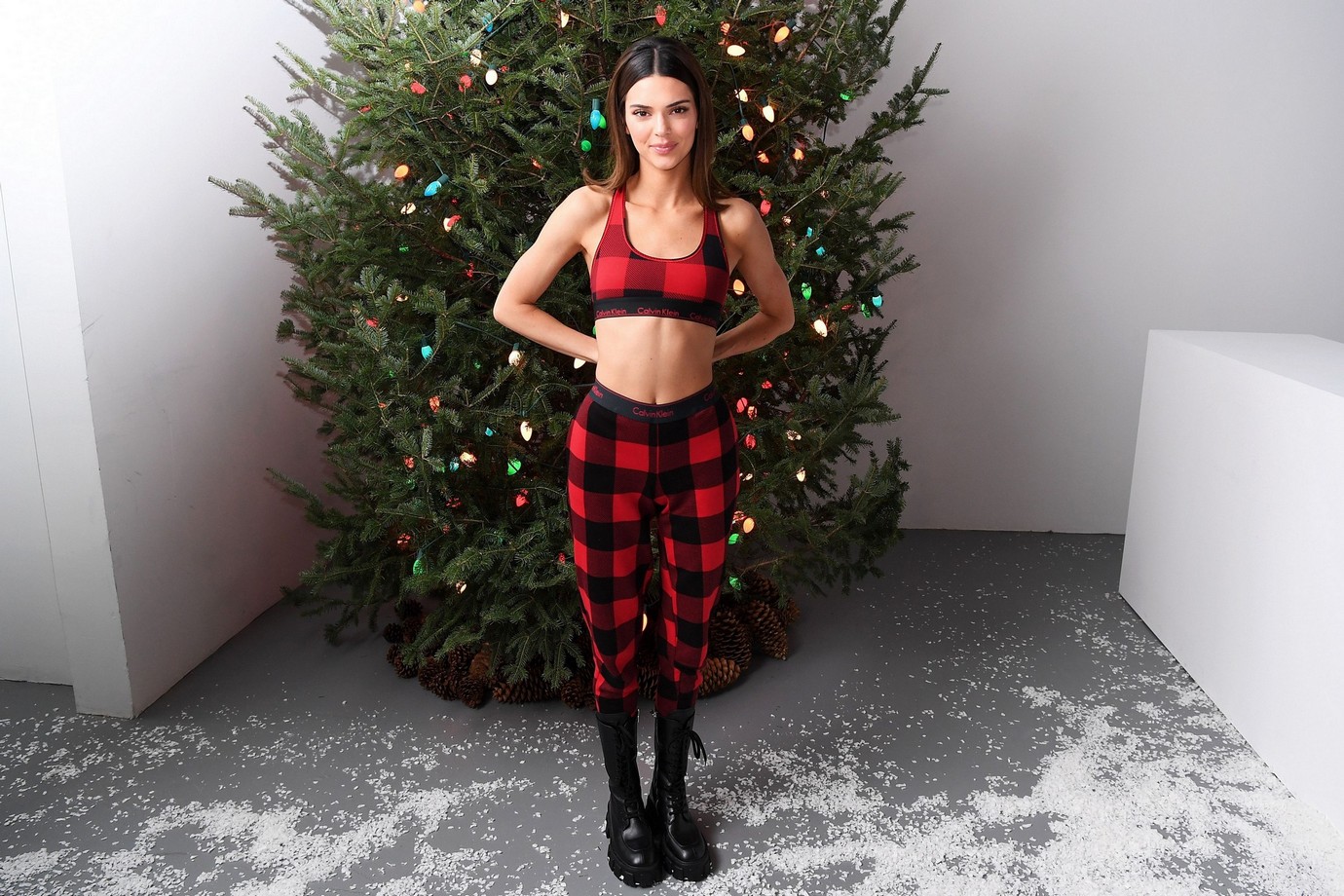kendall-jenner-sexy-for-calvin-klein-thefappening-cfd-23 Kendall Jenner Calvin Klein