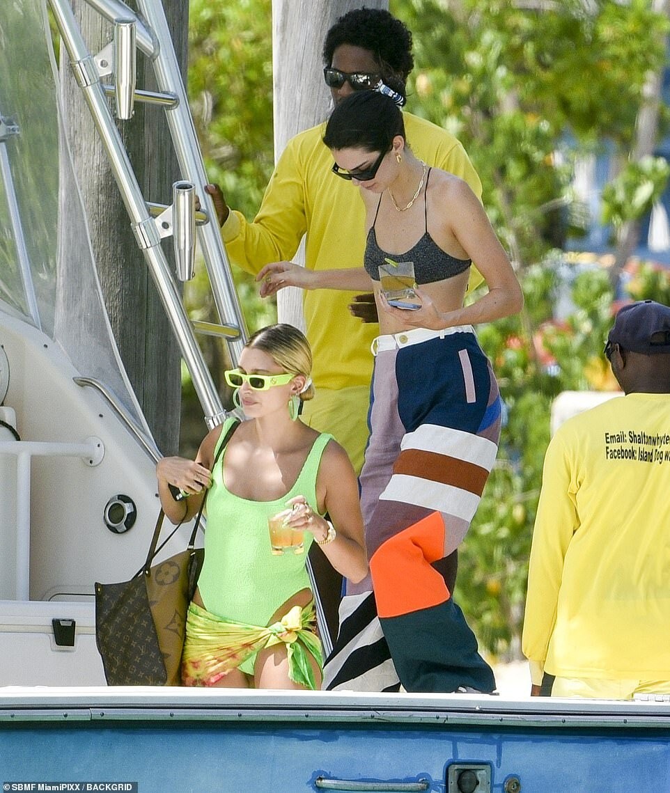 kendall-jenner-sexy-thefappening-cfd-18 kendall jenner sexy thefappening cfd 18