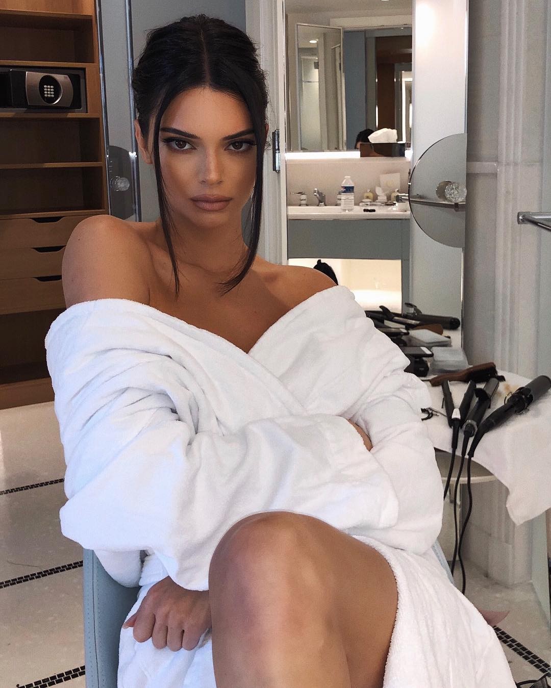 kendall-jenner-sexy-tits-the-fappening-pro-10 kendall jenner sexy tits the fappening pro 10