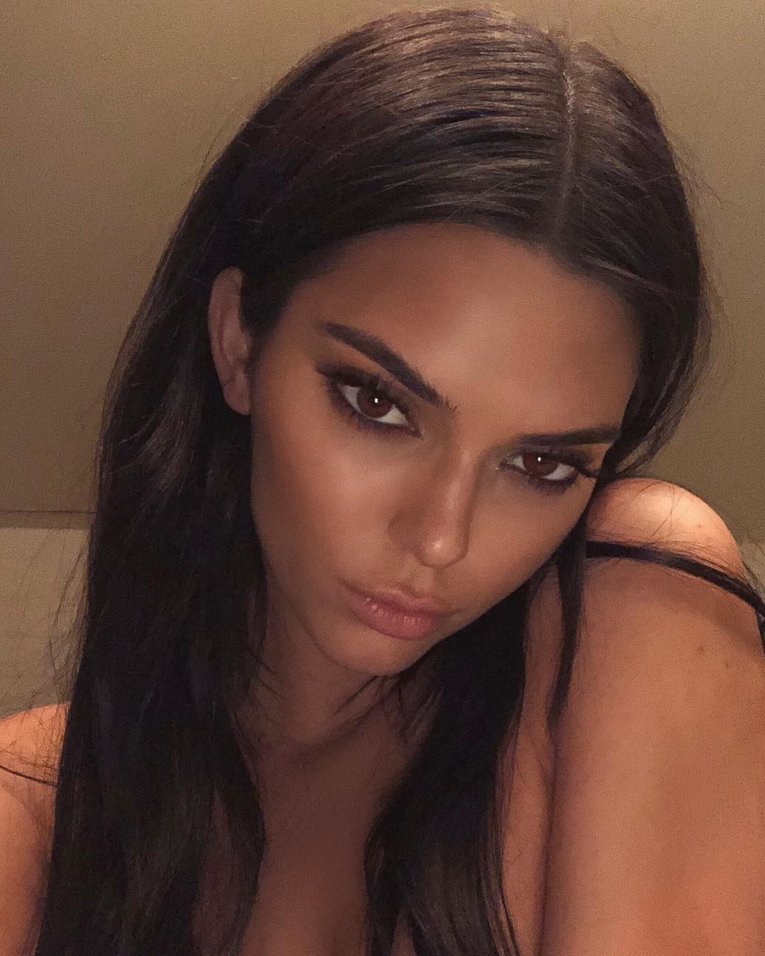 kendall-jenner-sexy-tits-the-fappening-pro-13 kendall jenner sexy tits the fappening pro 13