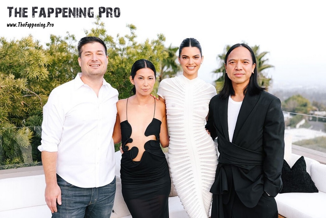 kendall-jenner-tits-thefappening-cfd-1 Kendall Jenner See Through