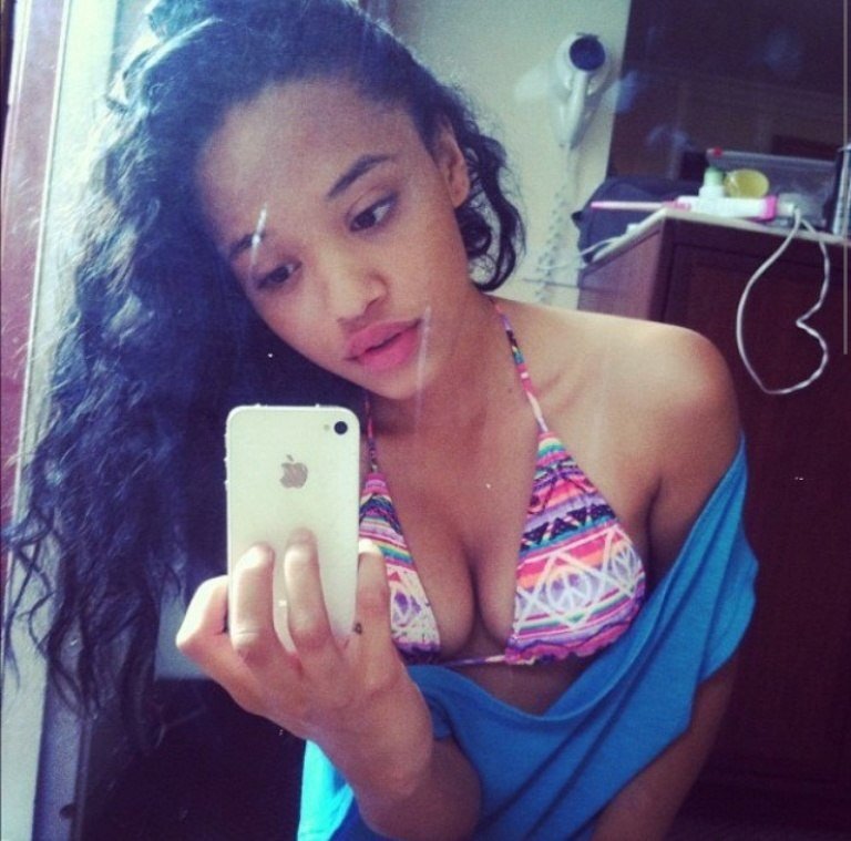 kiersey-clemons-selfie-thefappening-cfd-3 Kiersey Clemons Selfie