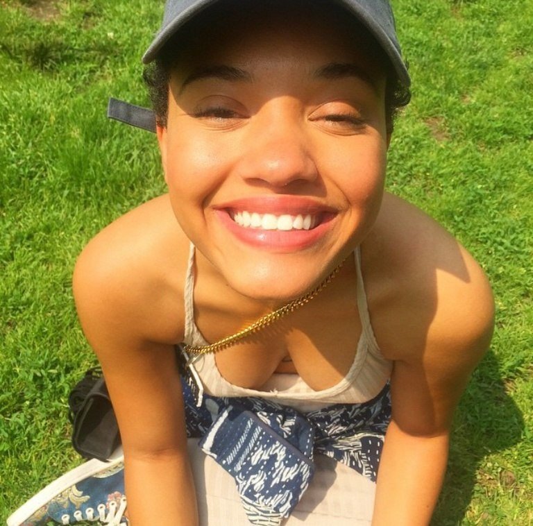 kiersey-clemons-selfie-thefappening-cfd-8 Kiersey Clemons Tits On Selfie