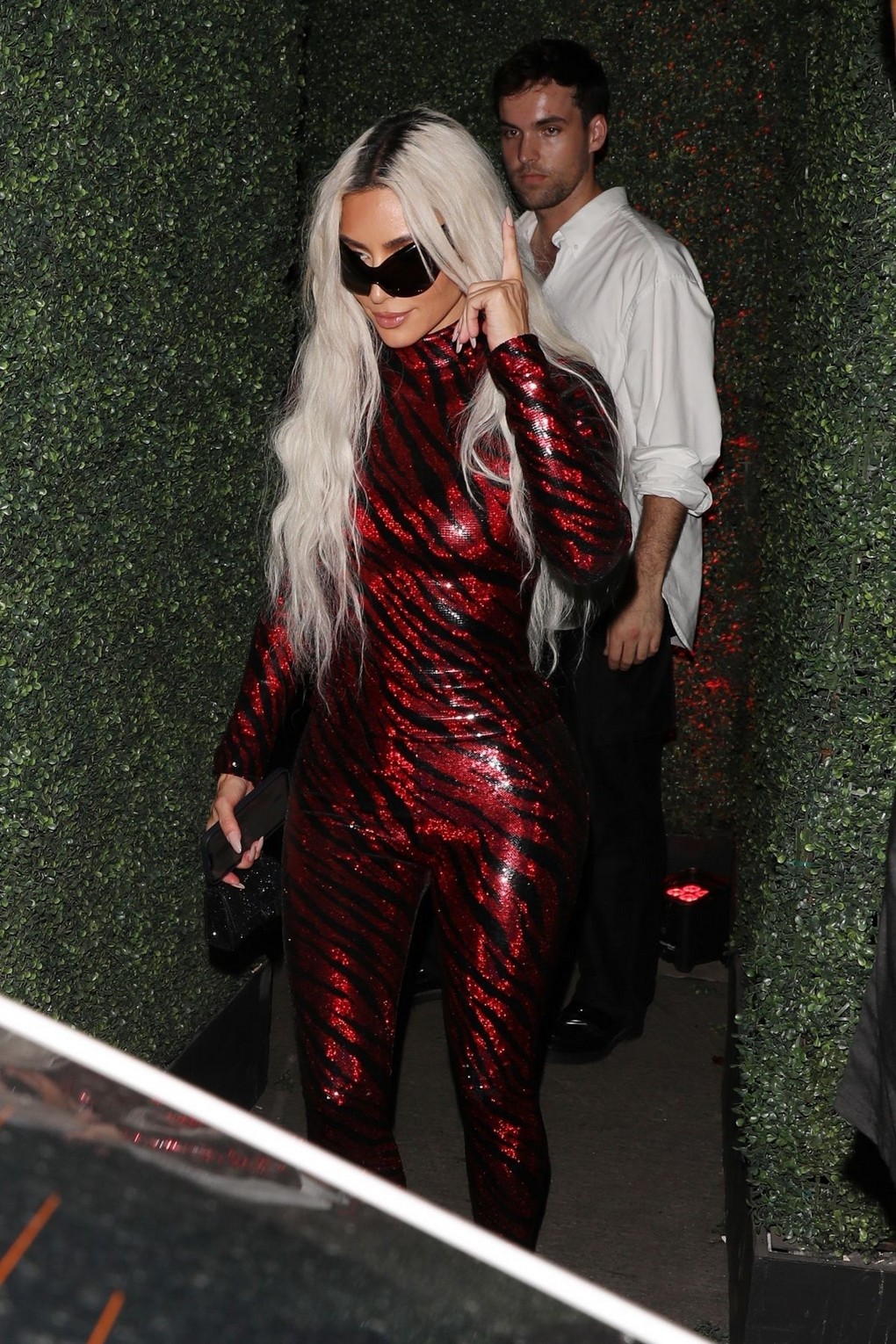 kim-and-khloe-kardashian-sexy-thefappening-cfd-2 Kim Kardashian Paparazzi