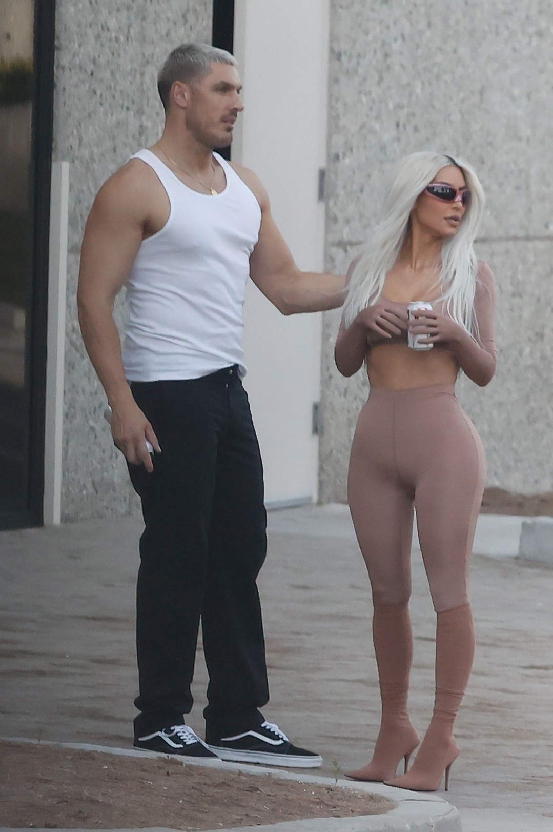 kim-kardashian-cameltoe-thefappening-cfd-11 Kim Kardashian Paparazzi