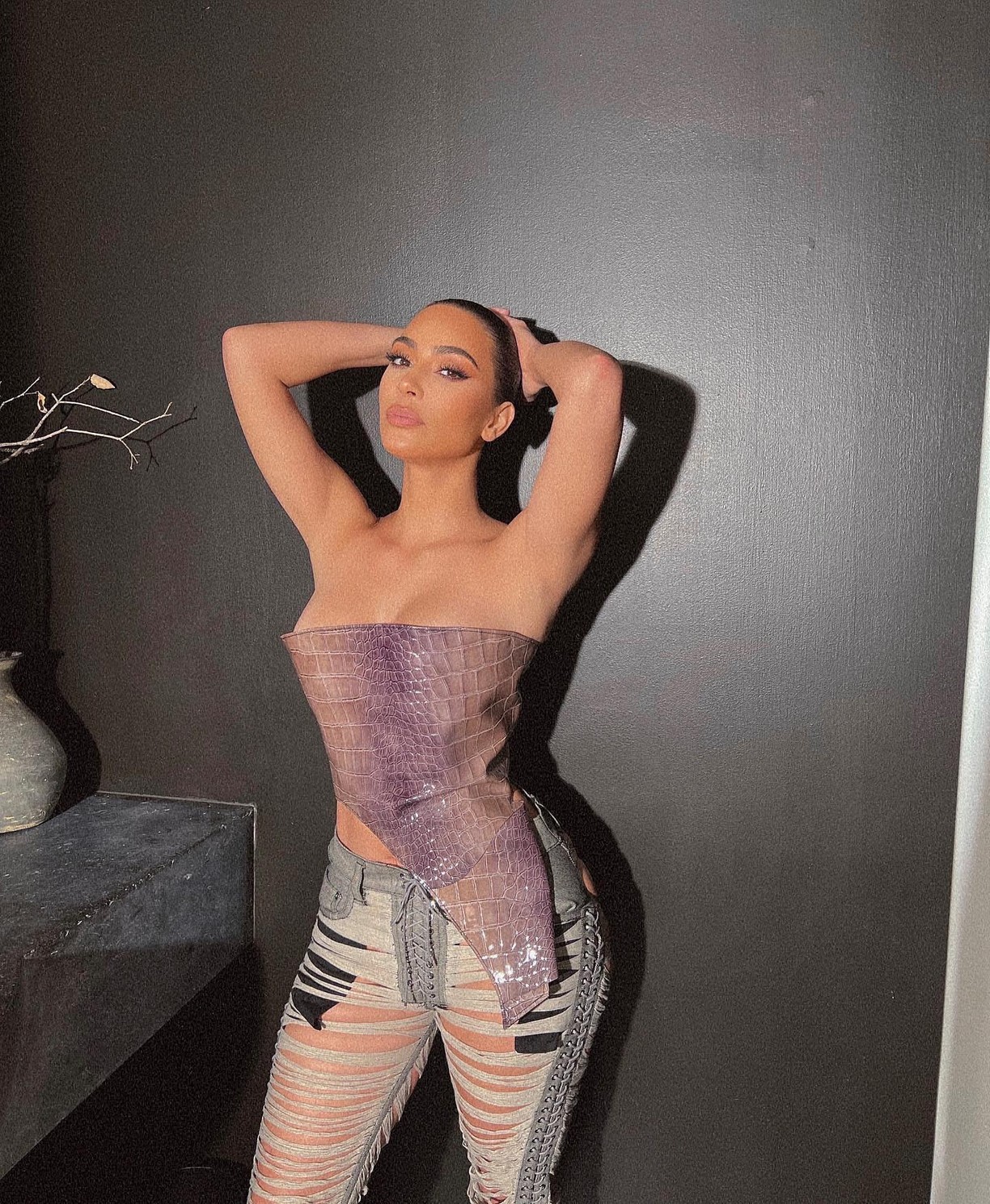 kim-kardashian-hot-look-thefappening-pro-1 Kim Kardashian Sexy