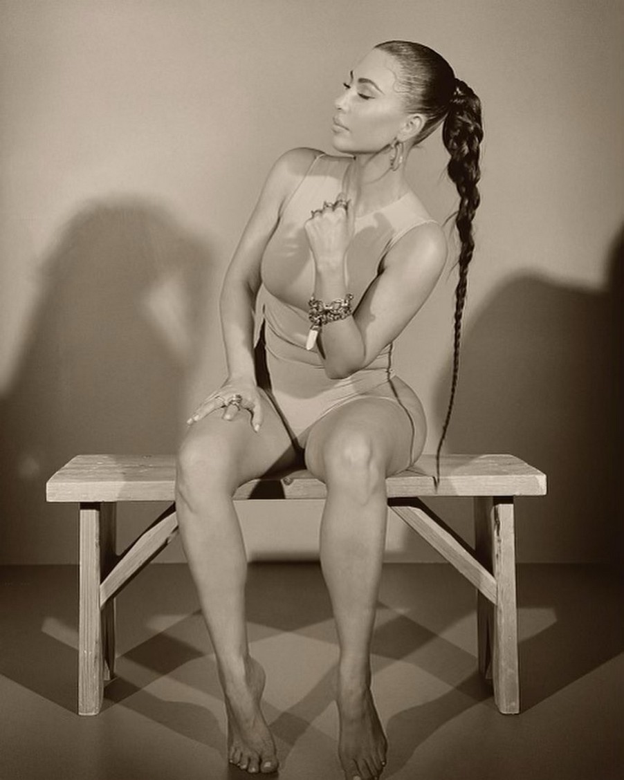kim-kardashian-in-skims-new-collection-thefappening-cfd-13 kim kardashian in skims new collection thefappening cfd 13