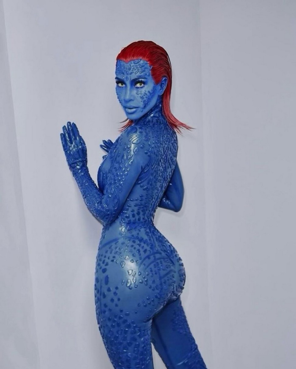 kim-kardashian-mystique-thefappening-cfd-11 Kim Kardashian Ass