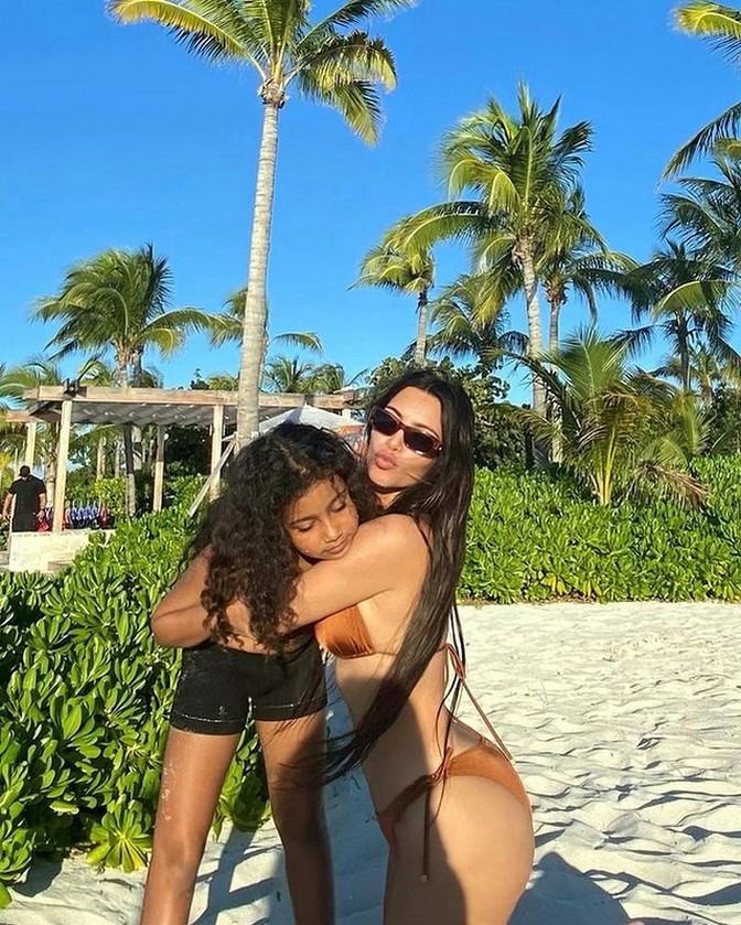 kim-kardashian-new-bikini-2021-thefappening-cfd-7 kim kardashian new bikini 2021 thefappening cfd 7