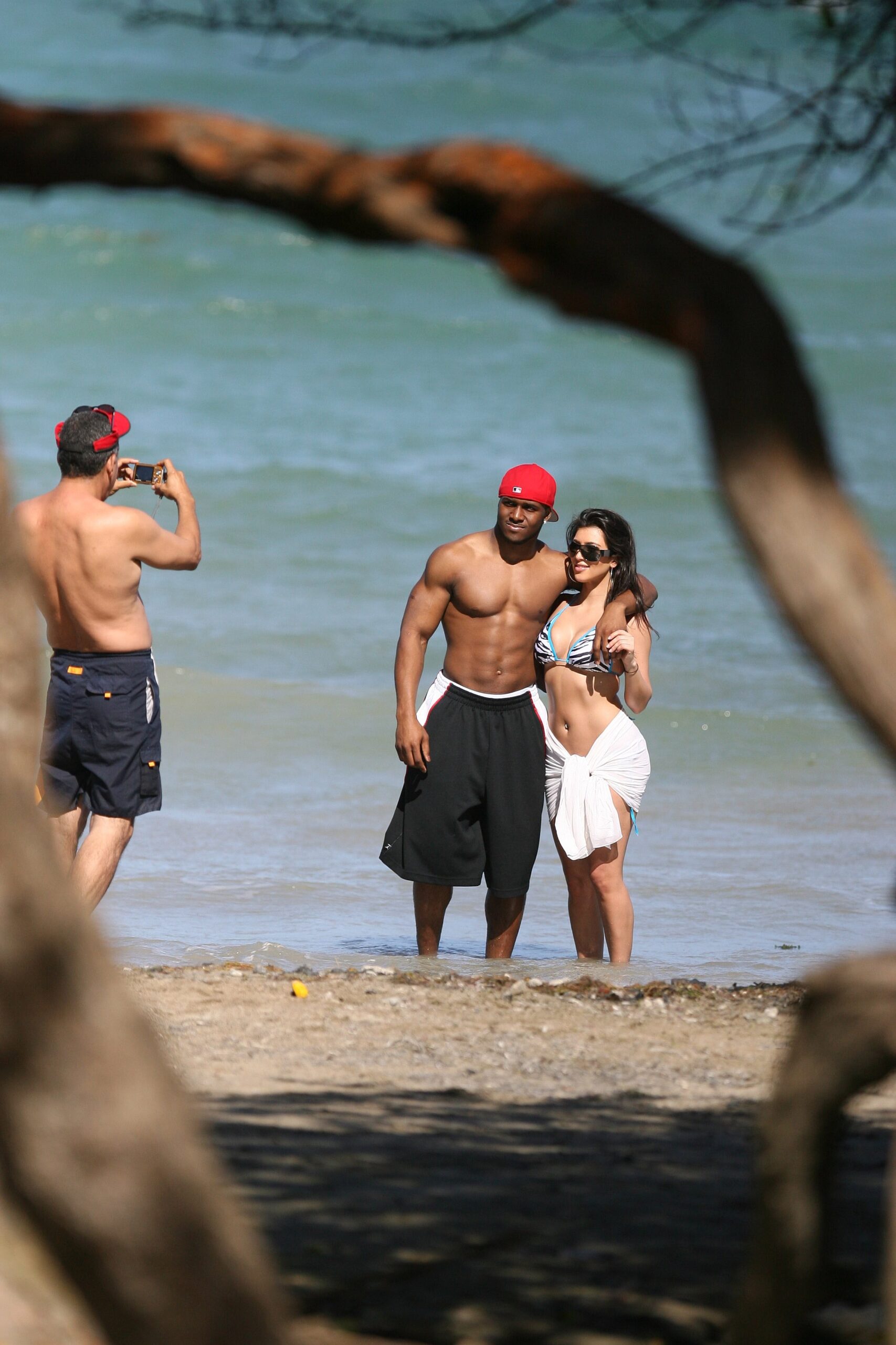 kim-kardashian-sexy-bikini-1 kim kardashian sexy bikini 1 scaled