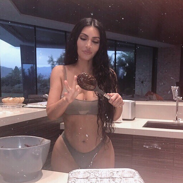 kim-kardashian-sexy-butt-thefappening-pro-3 kim kardashian sexy butt thefappening pro 3