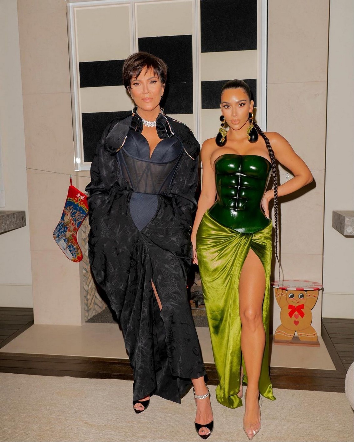 kim-kardashian-sexy-christmas-stealer-thefappening-cfd-13 kim kardashian sexy christmas stealer thefappening cfd 13