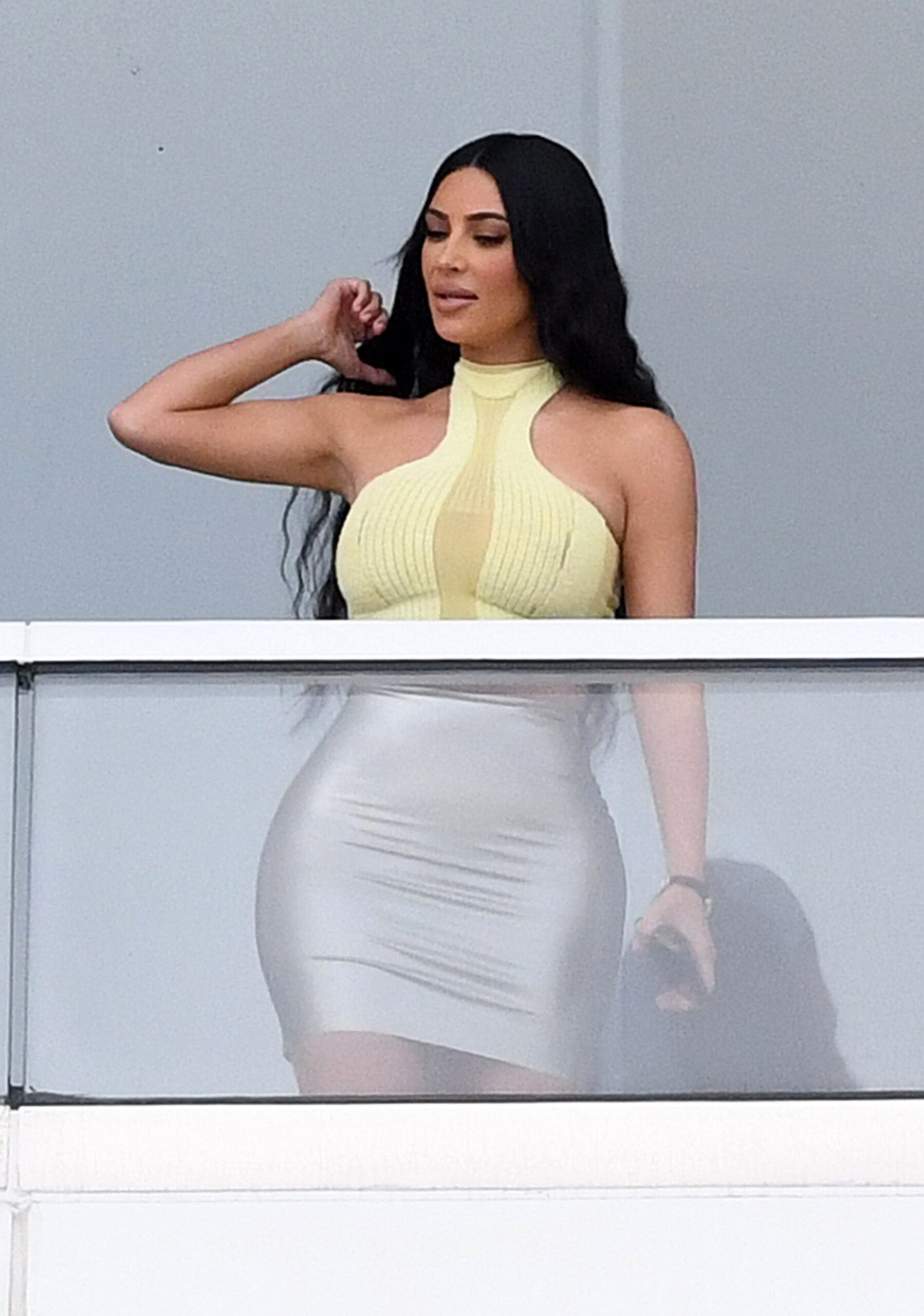 kim-kardashian-sexy-faena-house-29 kim kardashian sexy faena house 29 scaled