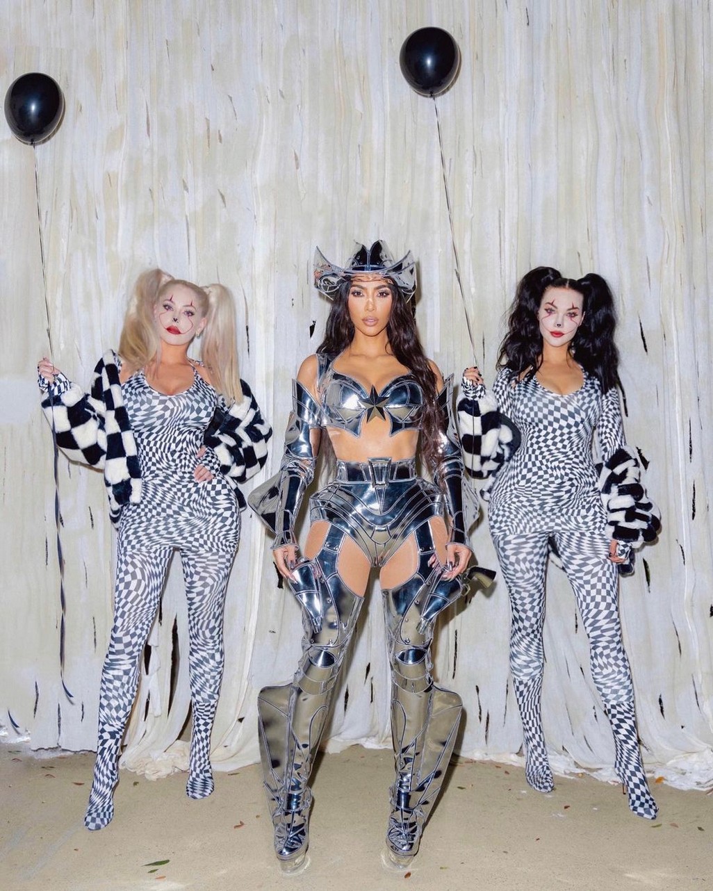 kim-kardashian-sexy-for-halloween-2021-thefappening-cfd-4 kim kardashian sexy for halloween 2021 thefappening cfd 4