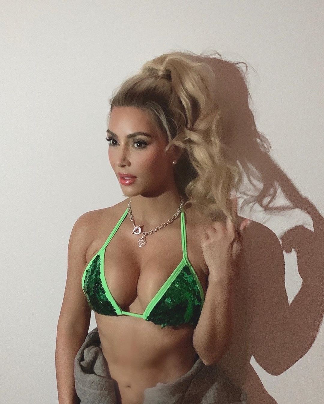 kim-kardashian-sexy-halloween-2019-thefappening-cfd-7 kim kardashian sexy halloween 2019 thefappening cfd 7