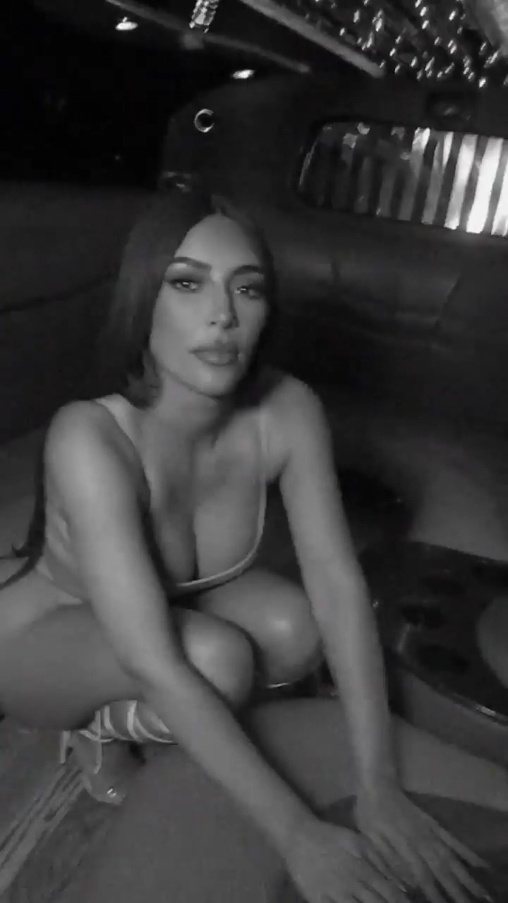 kim-kardashian-sexy-skims-2020-thefappening-cfd-11 kim kardashian sexy skims 2020 thefappening cfd 11