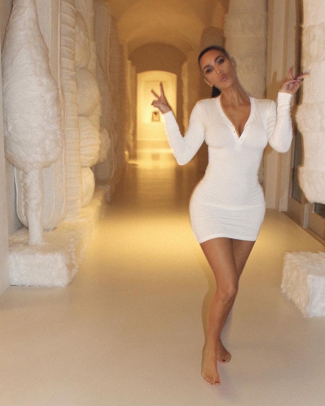 kim-kardashian-sexy-thefappening-pro-13 Kim Kardashian TIght White Dress