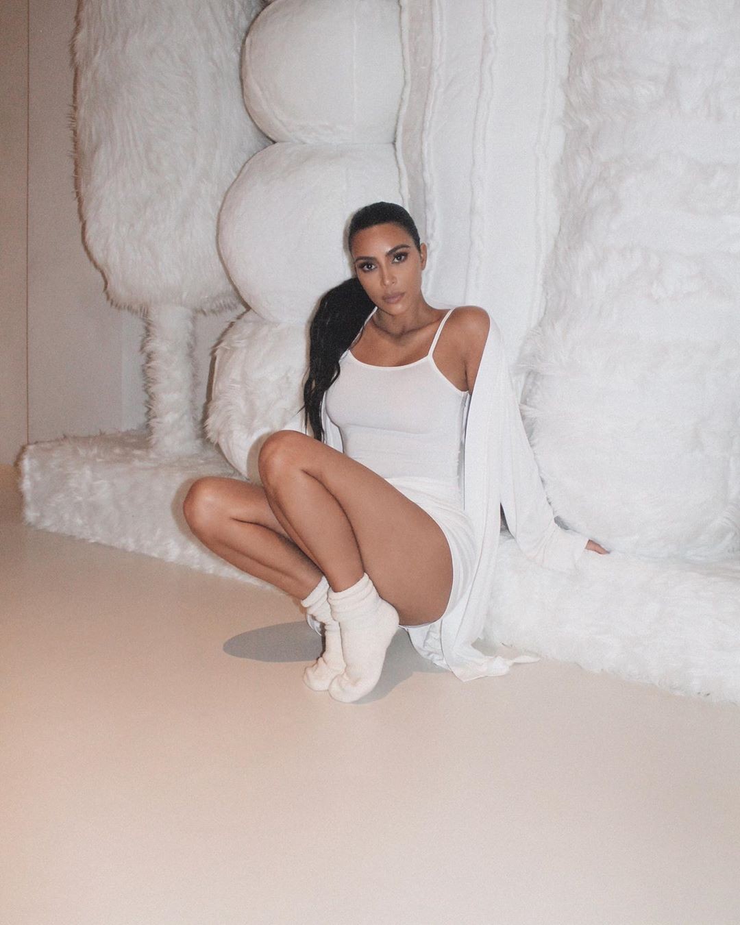 kim-kardashian-sexy-thefappening-pro-14-1 Kim Kardashian Sexy Legs