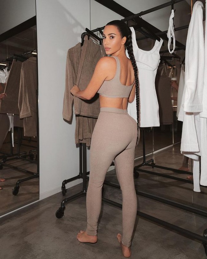 kim-kardashian-skinny-in-skims-terry-thefappening-cfd-3 kim kardashian skinny in skims terry thefappening cfd 3