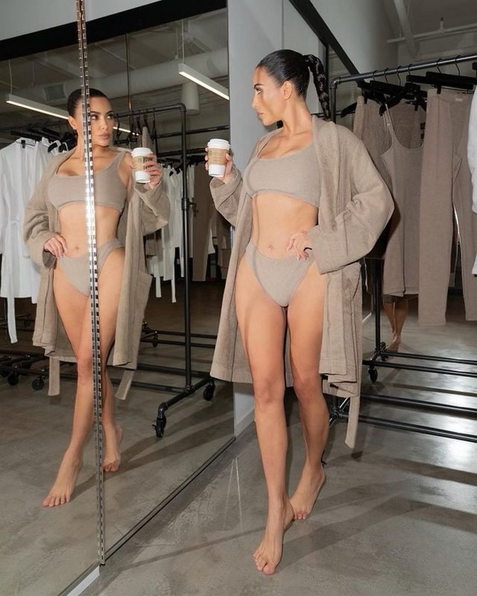 kim-kardashian-skinny-in-skims-terry-thefappening-cfd-4-1 Kim Kardashian Skinny In Skims Terry
