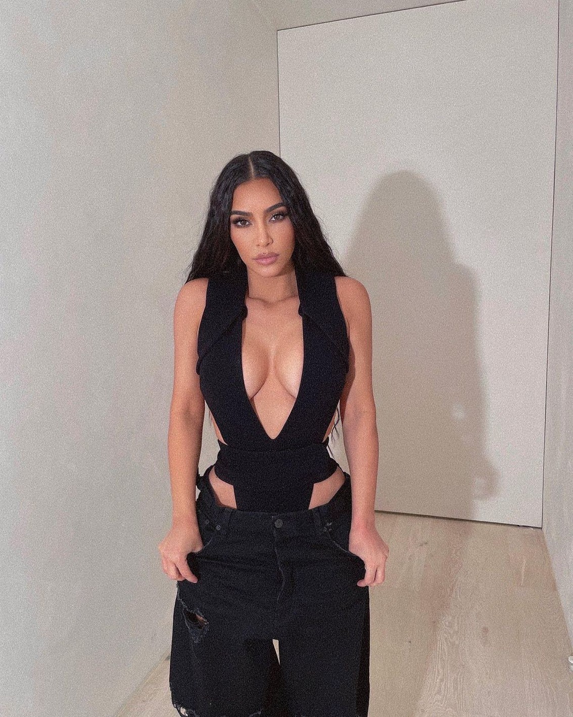 kim-kardashian-tits-thefappening-cfd-1-1 Kim Kardashian Herself Posted Pictures In A Shameless Outfit Exposing Tits