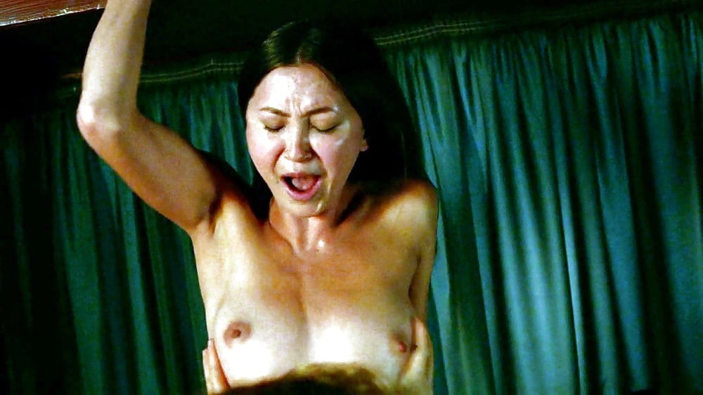 kimiko-glenn-nude-15 kimiko glenn nude 15