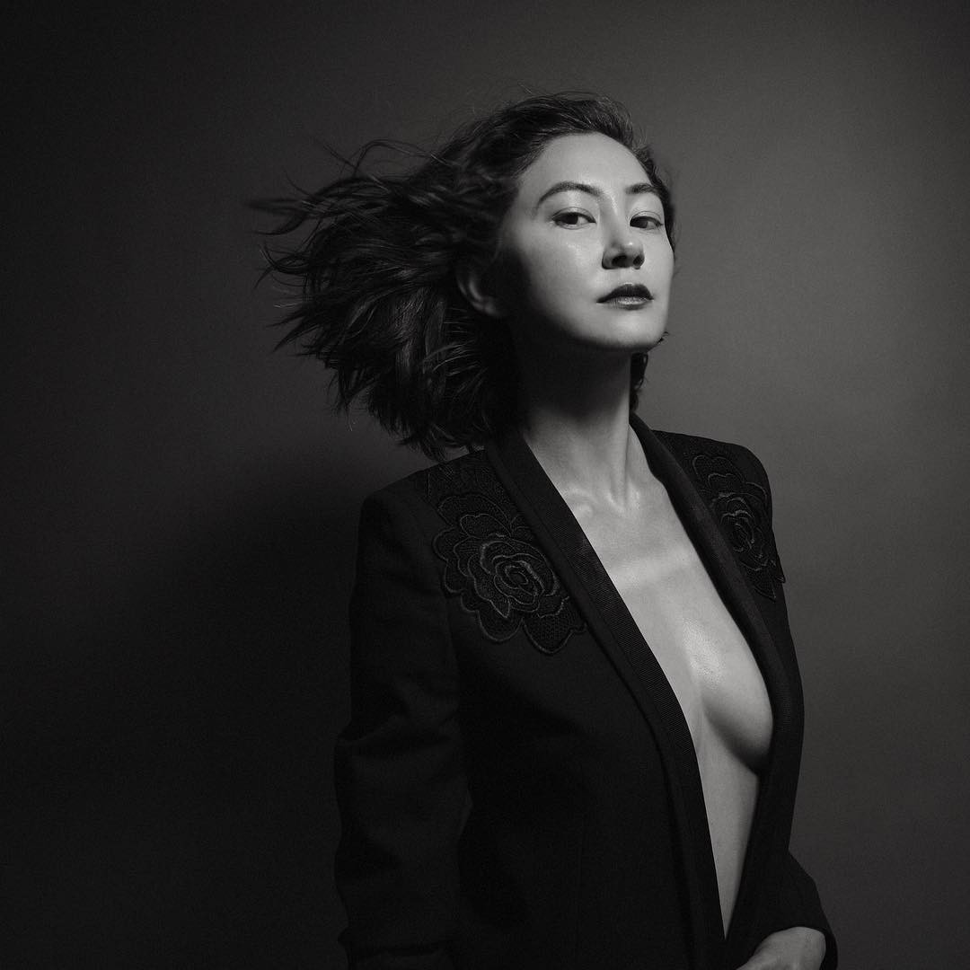 kimiko-glenn-sexy-20 Kimiko Glenn Braless