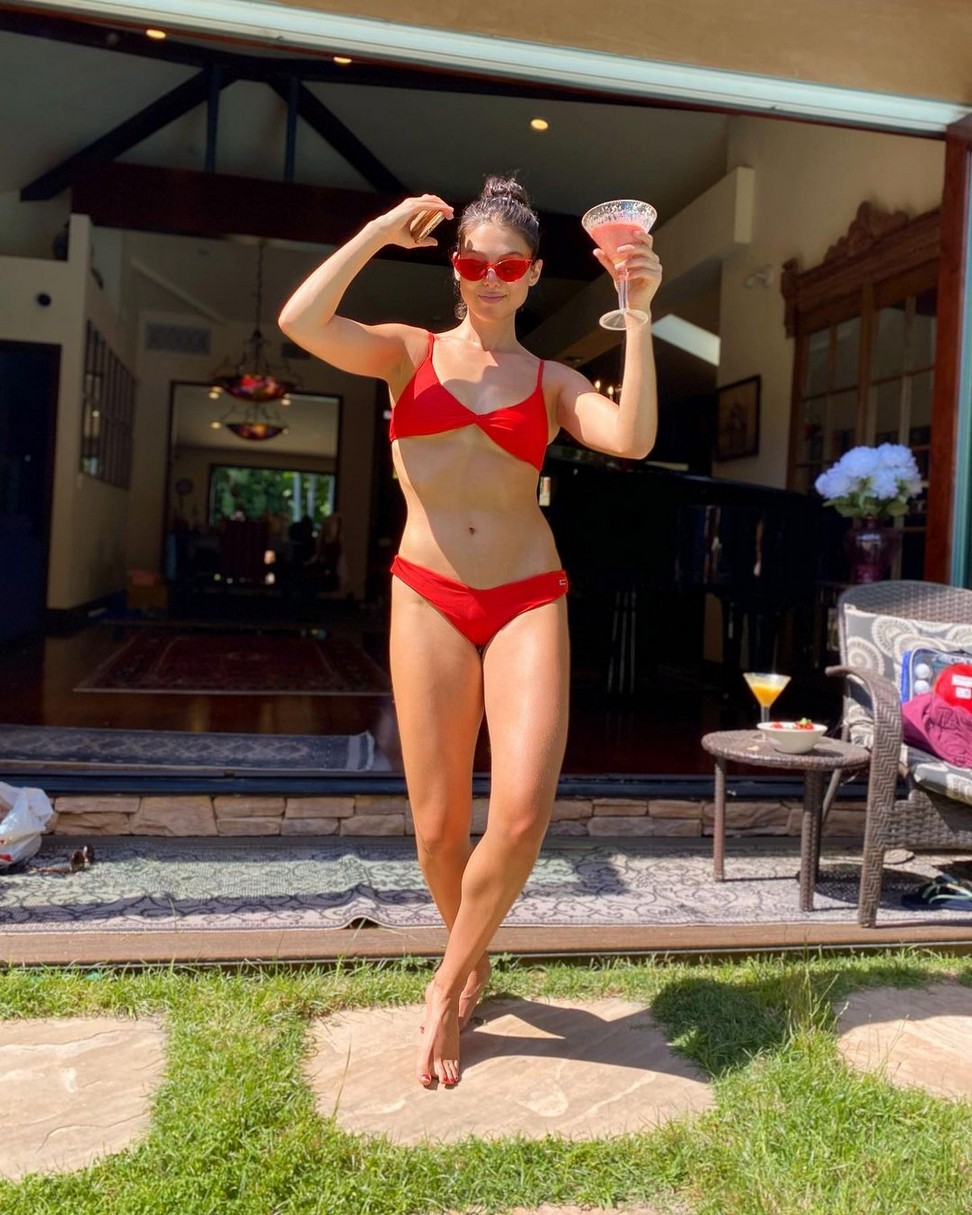 kira-kosarin-barefoot-thefappening-cfd-9 Kira Kosarin Sexy