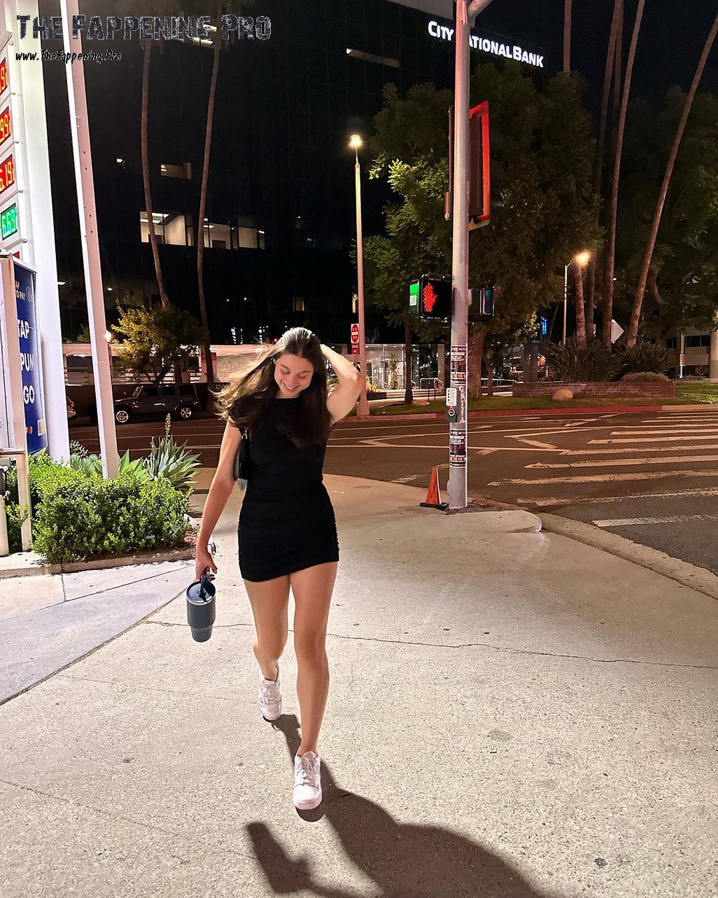 kira-kosarin-leggy-thefappening-cfd-2 Kira Kosarin Sexy