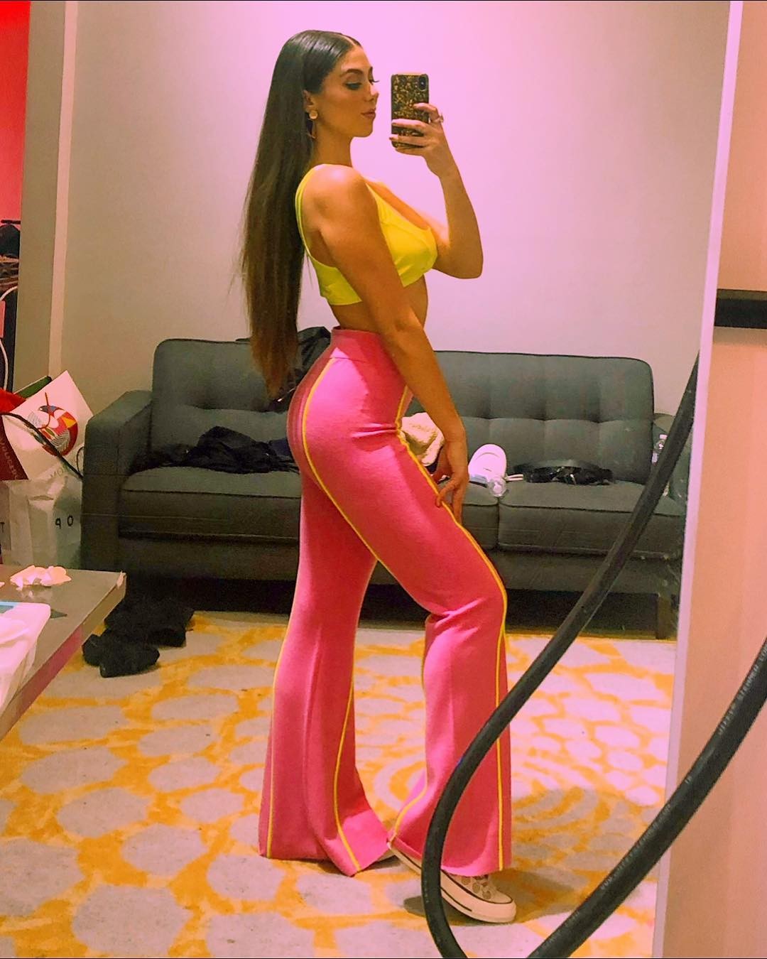 kira-kosarin-revealing-selfie-with-girls-15 kira kosarin revealing selfie with girls 15