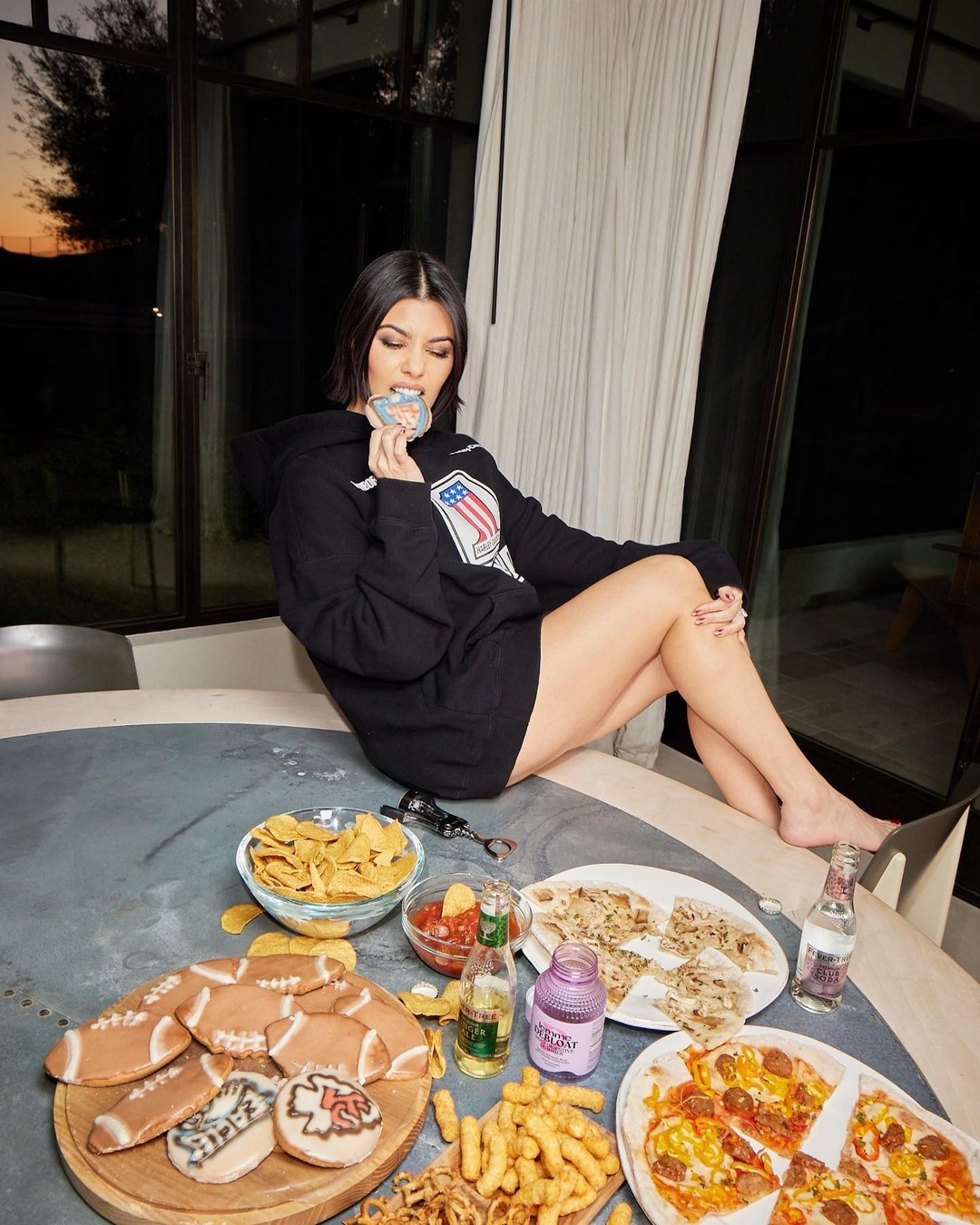 kourtney-kardashian-feet-thefappening-cfd-2 kourtney kardashian feet thefappening cfd 2