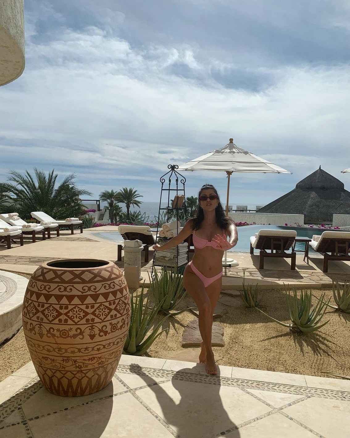 kourtney-kardashian-sexy-bikini-thefappening-cfd-4 Kourtney Kardashian Bikini