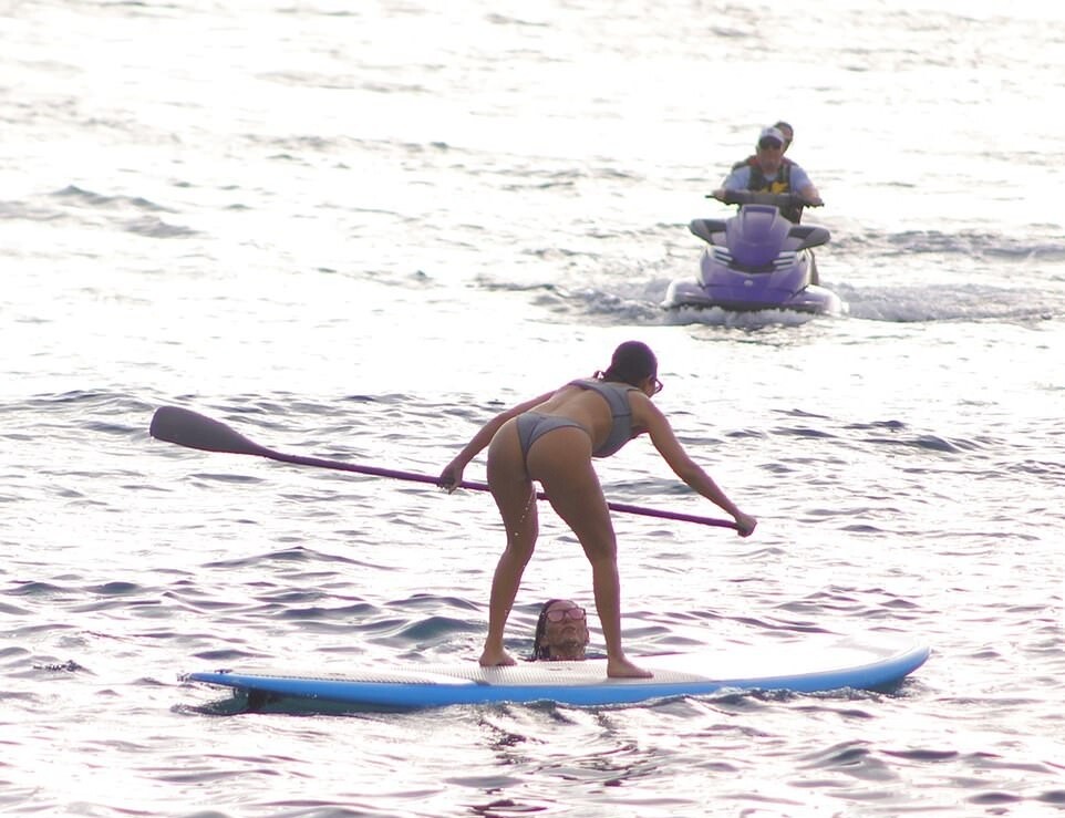 kourtney-kardashian-sexy-in-costa-rica-21 kourtney kardashian sexy in costa rica 21