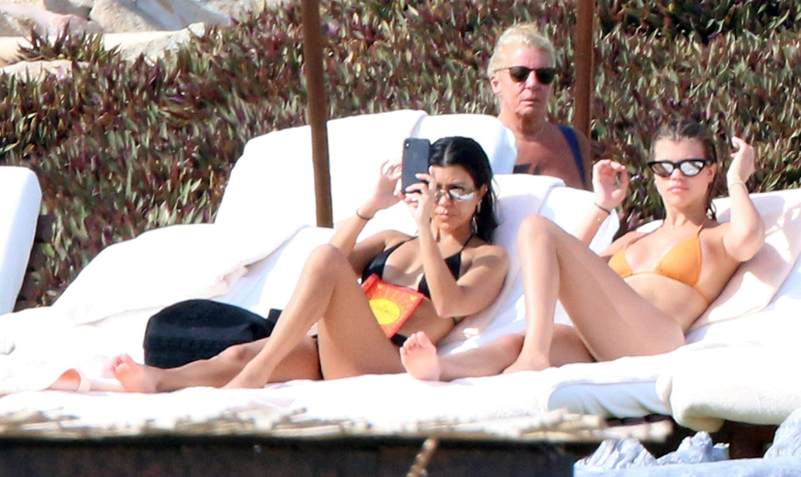 kourtney-kardashian-sofia-richie-bikini-16 kourtney kardashian sofia richie bikini 16 scaled