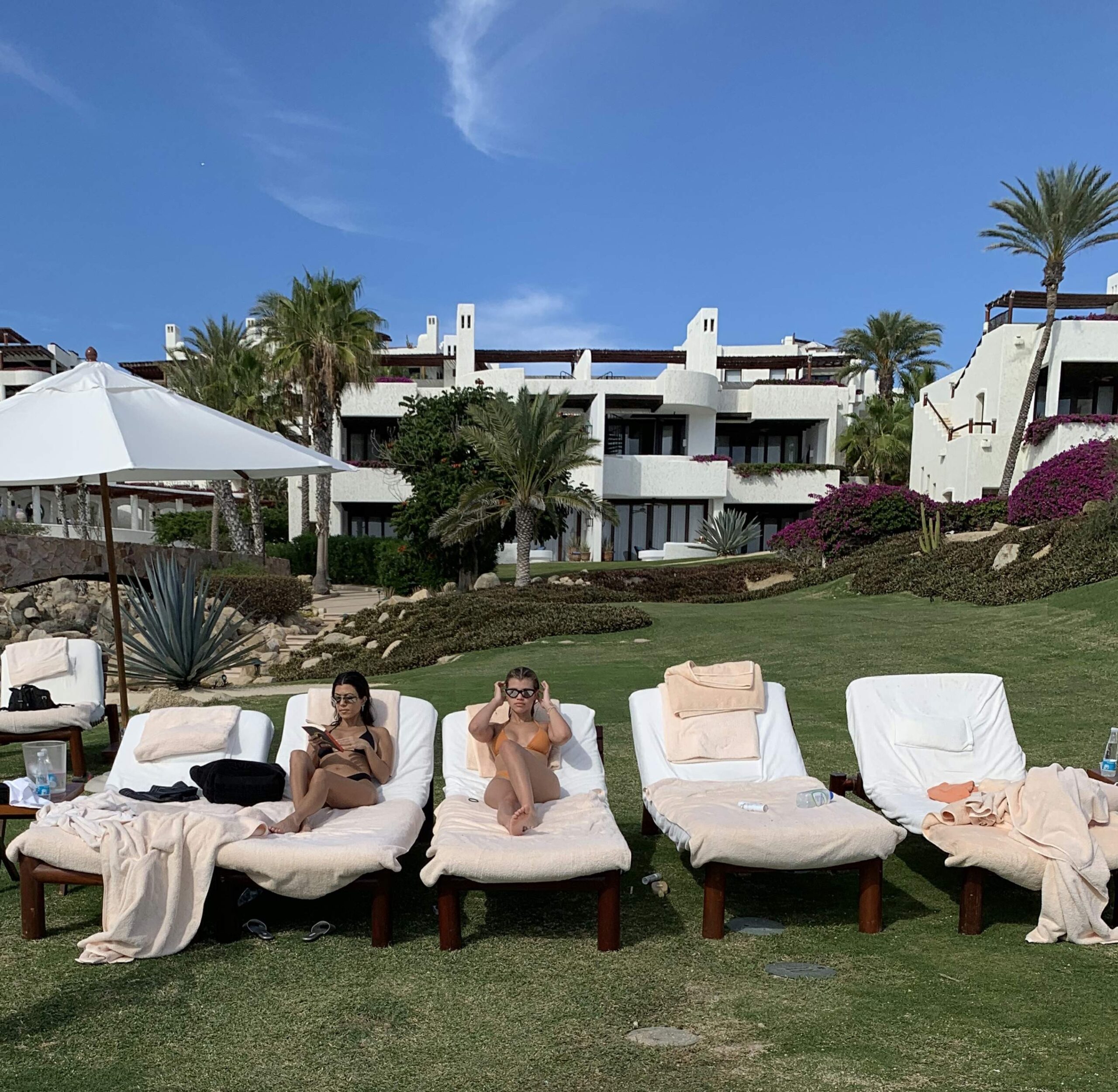 kourtney-kardashian-sofia-richie-bikini-6 kourtney kardashian sofia richie bikini 6 scaled