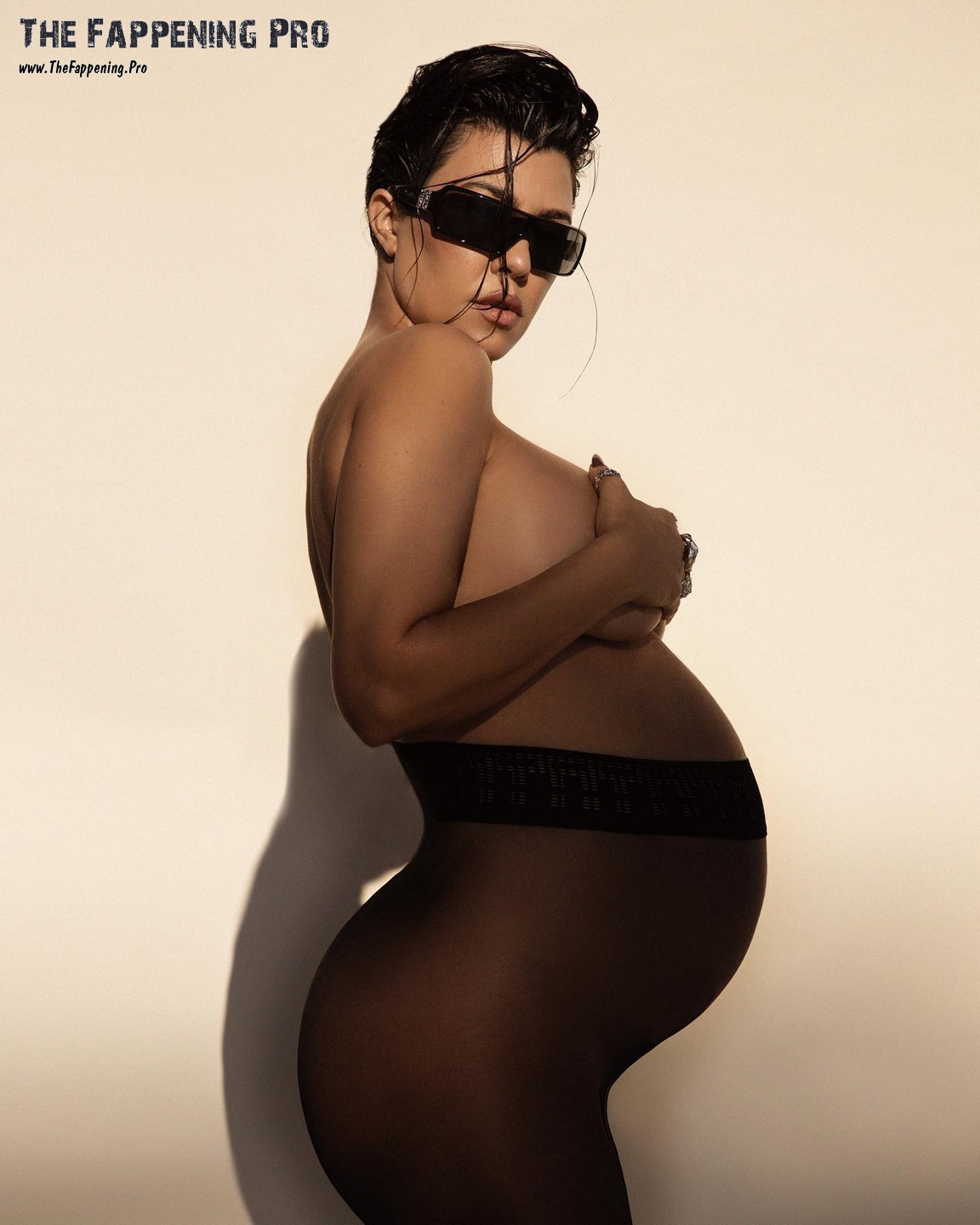 kourtney-kardashian-topless-thefappening-cfd-3 Kourtney Kardashian Pregnant