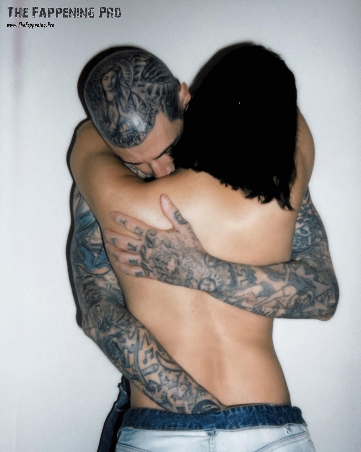 kourtney-kardashian-topless-thefappening-cfd-5 Kourtney Kardashian Fappening