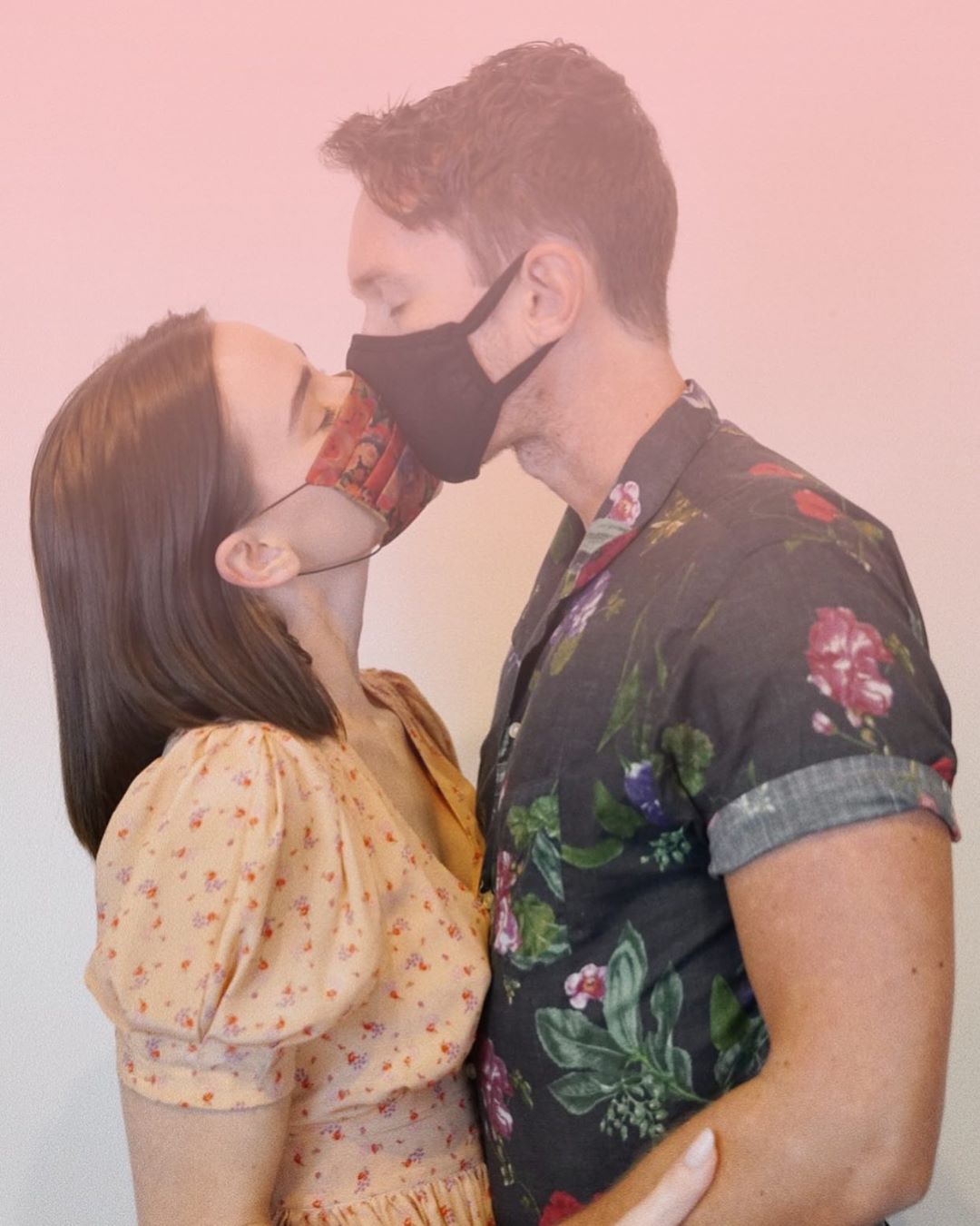 krista-allen-kissing-boyfriend-through-a-face-mask Krista Allen Kissing Boyfriend Through a Face Mask