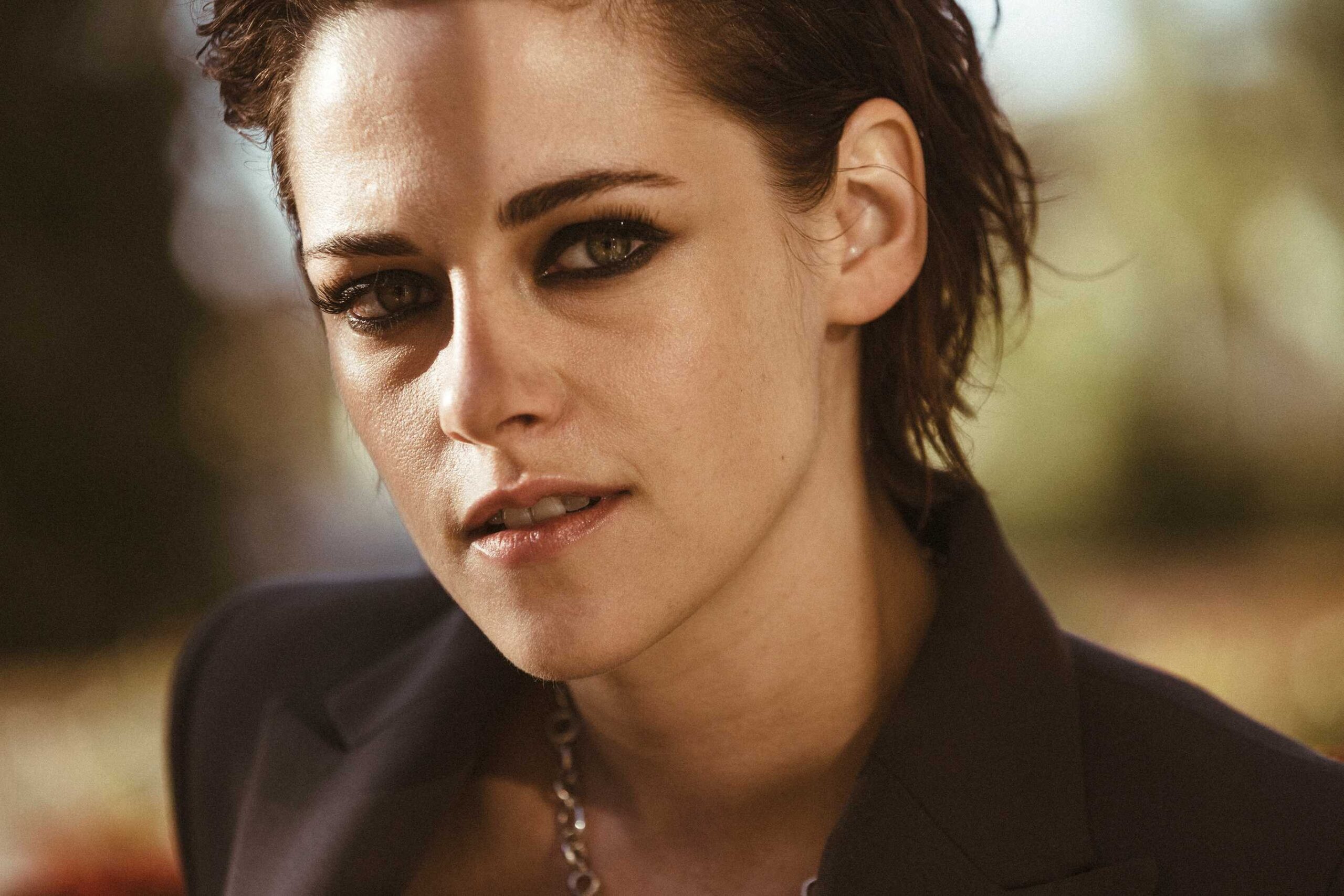 kristen stewart sexy 8 scaled